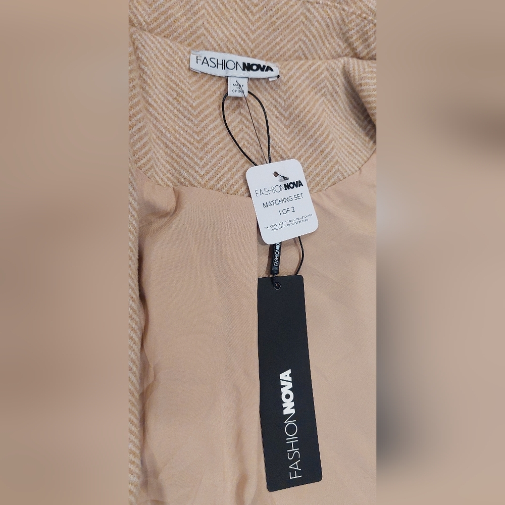Fashion Nova Tan Blazer with Gold Accents - Picture 10 of 10